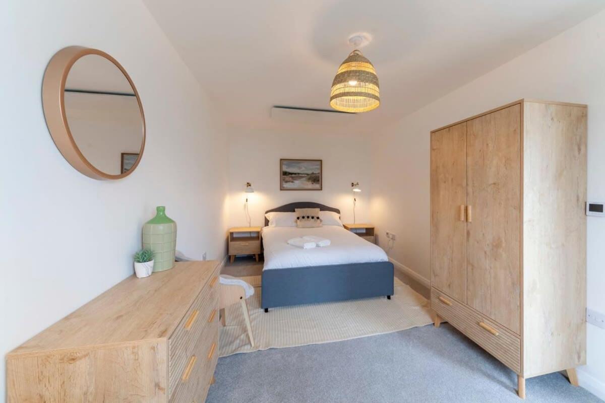 Contemporary 1 Bedroom Apartment In Ashford Ashford  Buitenkant foto